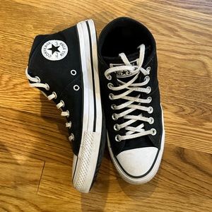 Black converse / Women’s 9